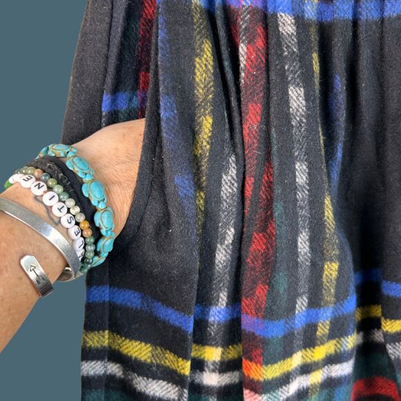 Vintage 70s Code: 7 Wool Plaid Skirt w/ Pockets - Picture 4 of 7